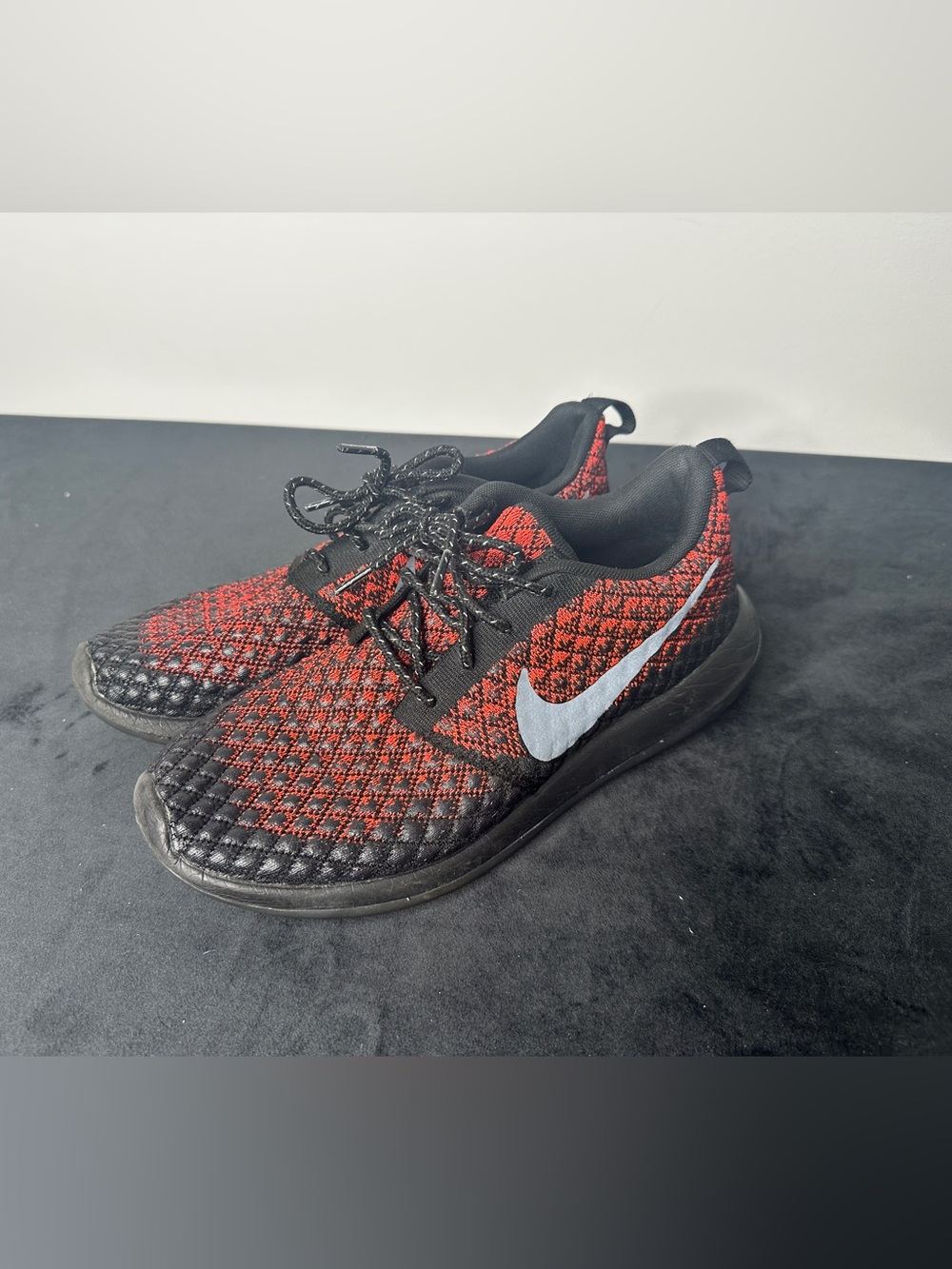 Nike roshe Men's Red and Black Knit Athletic Sneakers with White Swoosh